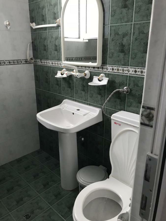 Milena'S House Hotel Burgasz Kültér fotó