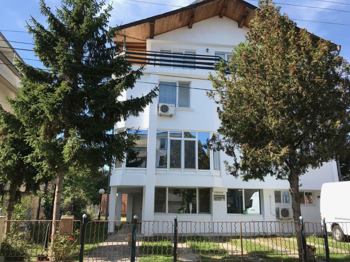 Milena'S House Hotel Burgasz Kültér fotó